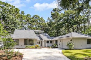 22 HEADLANDS DR, HILTON HEAD ISLAND, SC