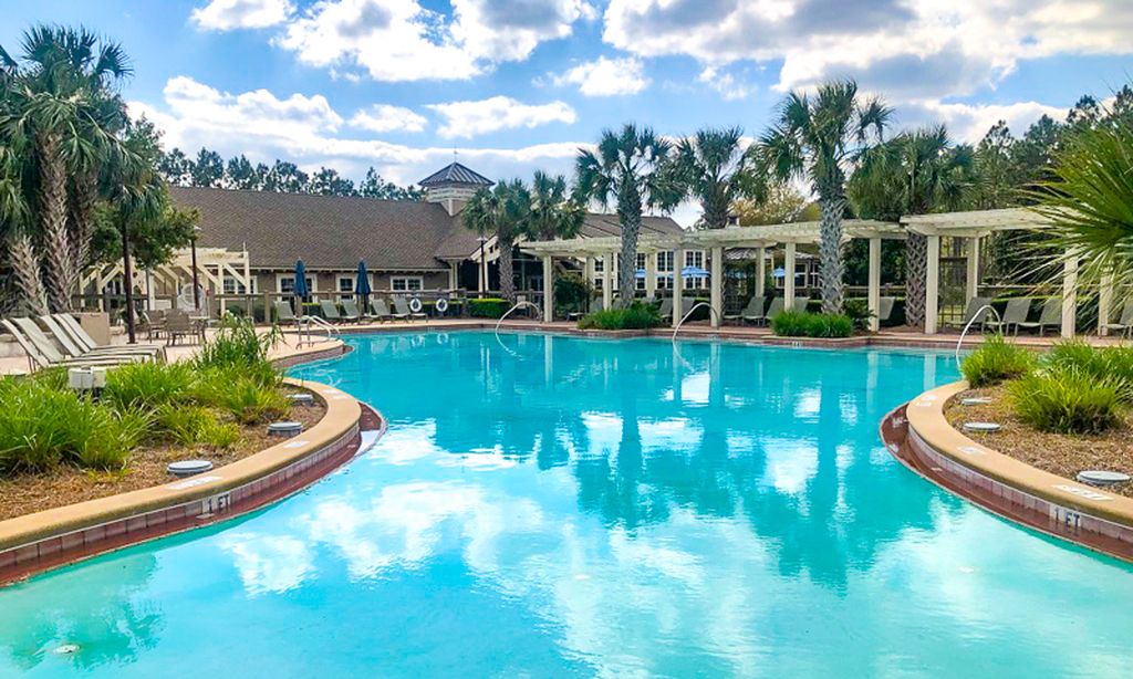 Resort-Style Outdoor Pool