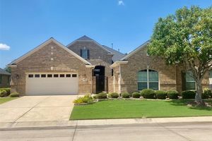 9921 CRESTVIEW DR, DENTON, TX