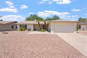 11802 S HALF MOON DR, PHOENIX, AZ