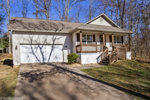 107 IVY LN, CROSSVILLE, TN