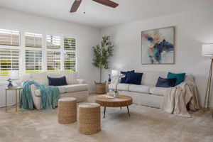 1038 EIDER WAY, OCEANSIDE, CA