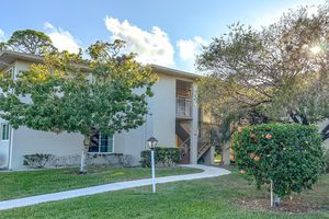 15 LAKE VISTA TRL APT 206, PORT SAINT LUCIE, FL