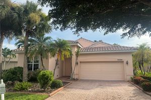 20084 CASTLEMAINE AVE, ESTERO, FL