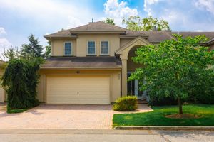 285 MADEIRA BLVD # 285, MELVILLE, NY