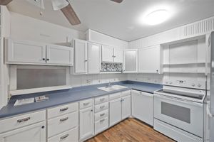 350 S CLINTON ST APT 8C, DENVER, CO