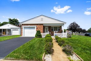 1 LAGOS CT, TOMS RIVER, NJ