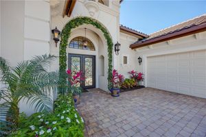 8862 SHENENDOAH CIR, NAPLES, FL