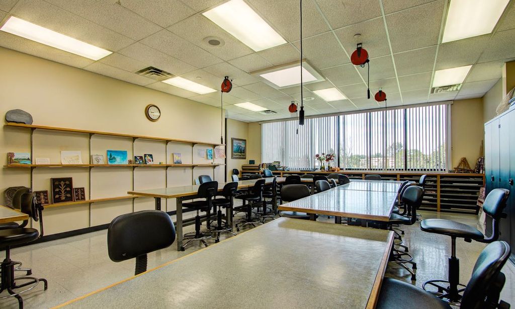 Arts & Crafts Studio