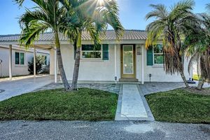 738 EL CENTRO, LONGBOAT KEY, FL