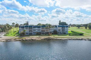 7807 GOLF CIRCLE DR 211, MARGATE, FL