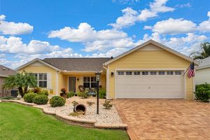 2086 RIDGE SPRING DR, THE VILLAGES, FL