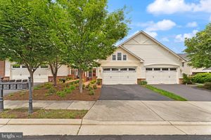 44360 OAKMONT MANOR SQ, ASHBURN, VA