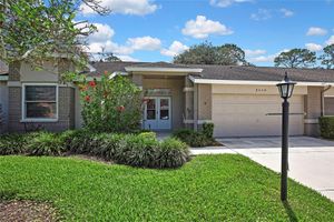 2439 HIDDEN TRAIL DR, SPRING HILL, FL