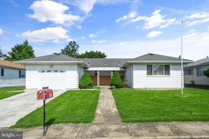 20 MARATHON ST, TOMS RIVER, NJ