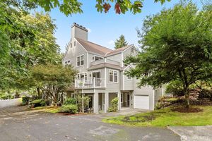 4266 221ST CT SE # 1090, ISSAQUAH, WA