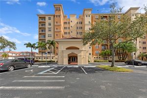 580 EL CAMINO REAL UNIT 3202, NAPLES, FL