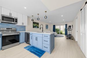 3551 INVERRARY DR APT 203, LAUDERHILL, FL