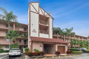 7280 AMBERLY LN APT 208, DELRAY BEACH, FL