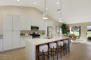 8901 LITCHFIELD AVE, LAS VEGAS, NV