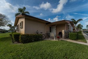 2955 CROSLEY DR W J, WEST PALM BEACH, FL
