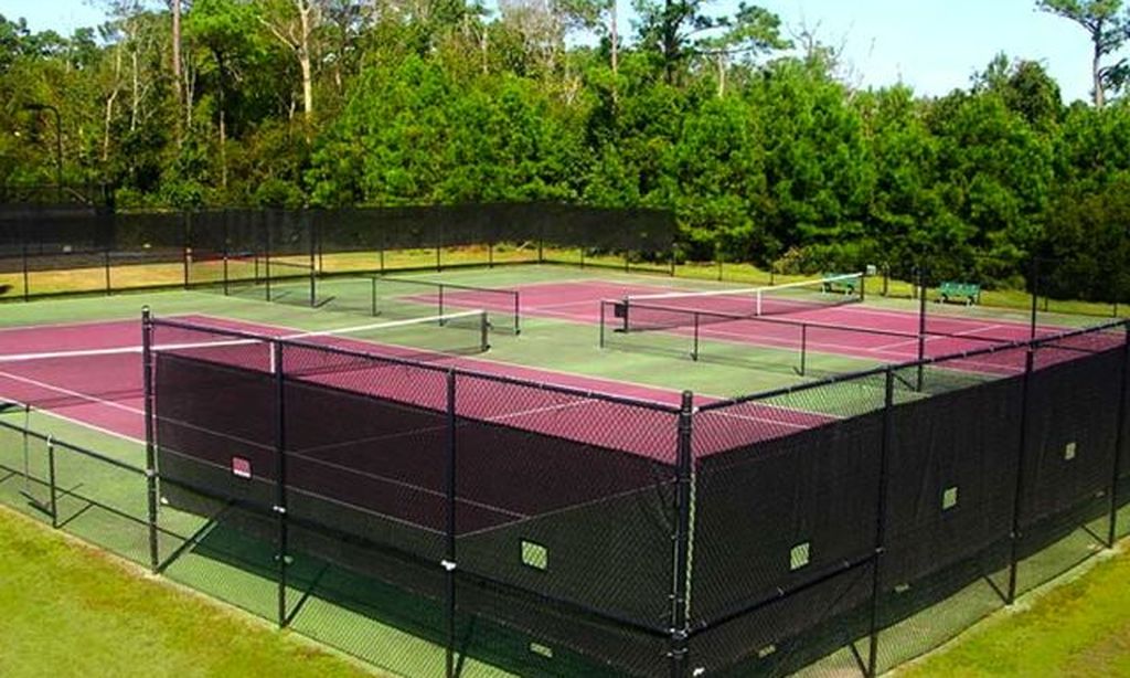 10 Har-Tru Tennis Courts
