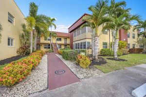 582 FLANDERS M, DELRAY BEACH, FL