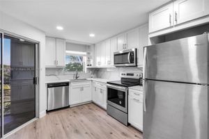 3524 VIA POINCIANA 302, LAKE WORTH, FL