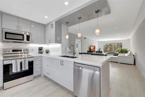 2101 LUCAYA BND E3, COCONUT CREEK, FL
