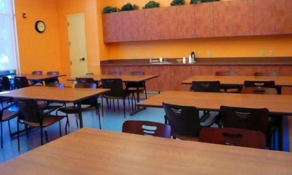 Arts & Crafts Studio