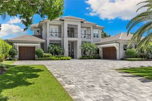 745 RIVIERA DR, NAPLES, FL