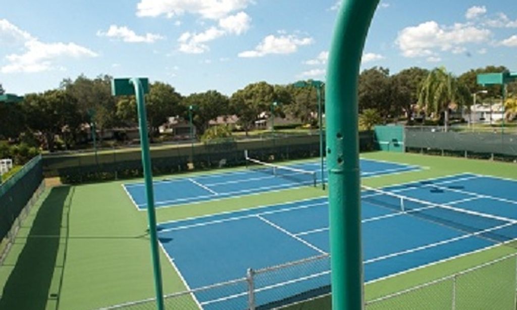 4 Tennis Courts