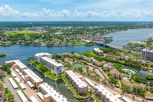 1257 S PORTOFINO DR APT 306, SARASOTA, FL