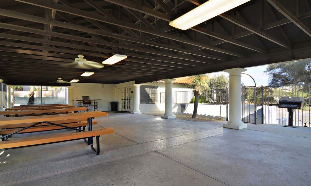 Outdoor Ramada with Gas Grills & Kitchenette