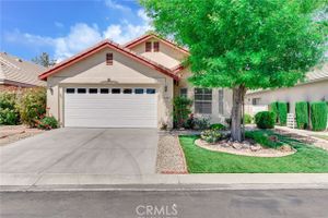 11241 PLEASANT HILLS DR, APPLE VALLEY, CA