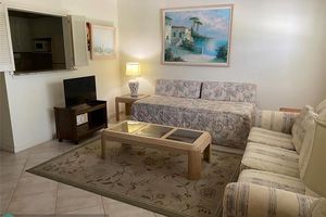 2025 BERKSHIRE B # 2025, DEERFIELD BEACH, FL