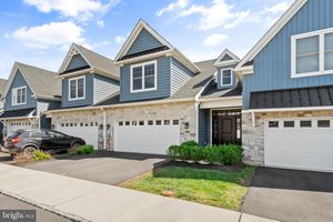 905 HOLDEN CT, WARMINSTER, PA