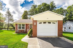 58 BOWIE DR, WHITING, NJ