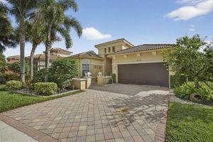 8722 VIA BRILLIANTE, WELLINGTON, FL