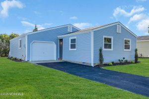 6 CARIBBEAN ST, TOMS RIVER, NJ