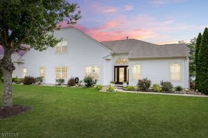 2 MOET CT, MANCHESTER TW, NJ