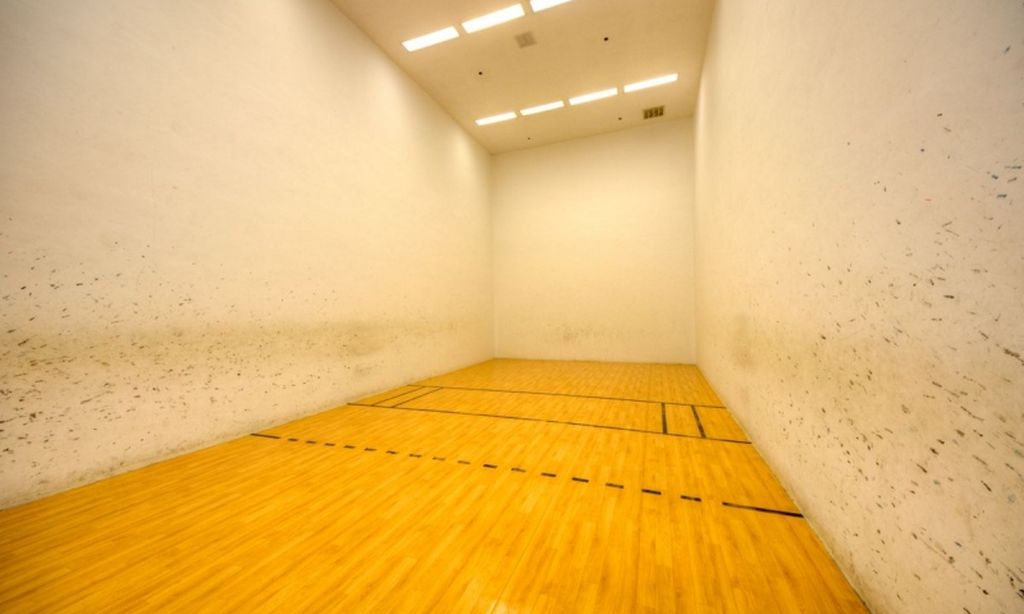 Raquetball Courts