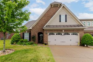 444 STONEGATE DR, LEBANON, TN