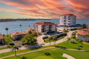 6279 SUN BLVD APT 602, ST PETERSBURG, FL