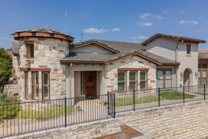 107 LUCIA CIR APT 1, LAKEWAY, TX
