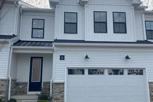 6 MEADE DR, WEST WINDSOR, NJ