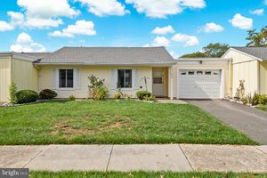 25 PITMAN B, MONROE TOWNSHIP, NJ