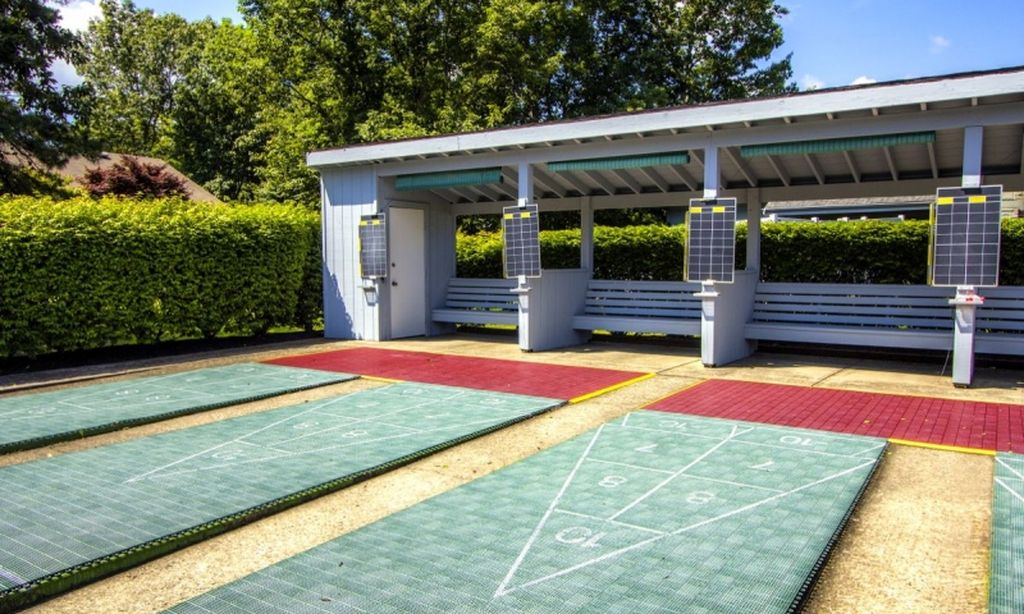 4 Shuffleboard Courts