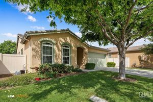 6006 COLCHESTER PL, BAKERSFIELD, CA