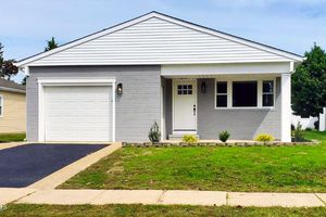 14 BANNING CT, TOMS RIVER, NJ